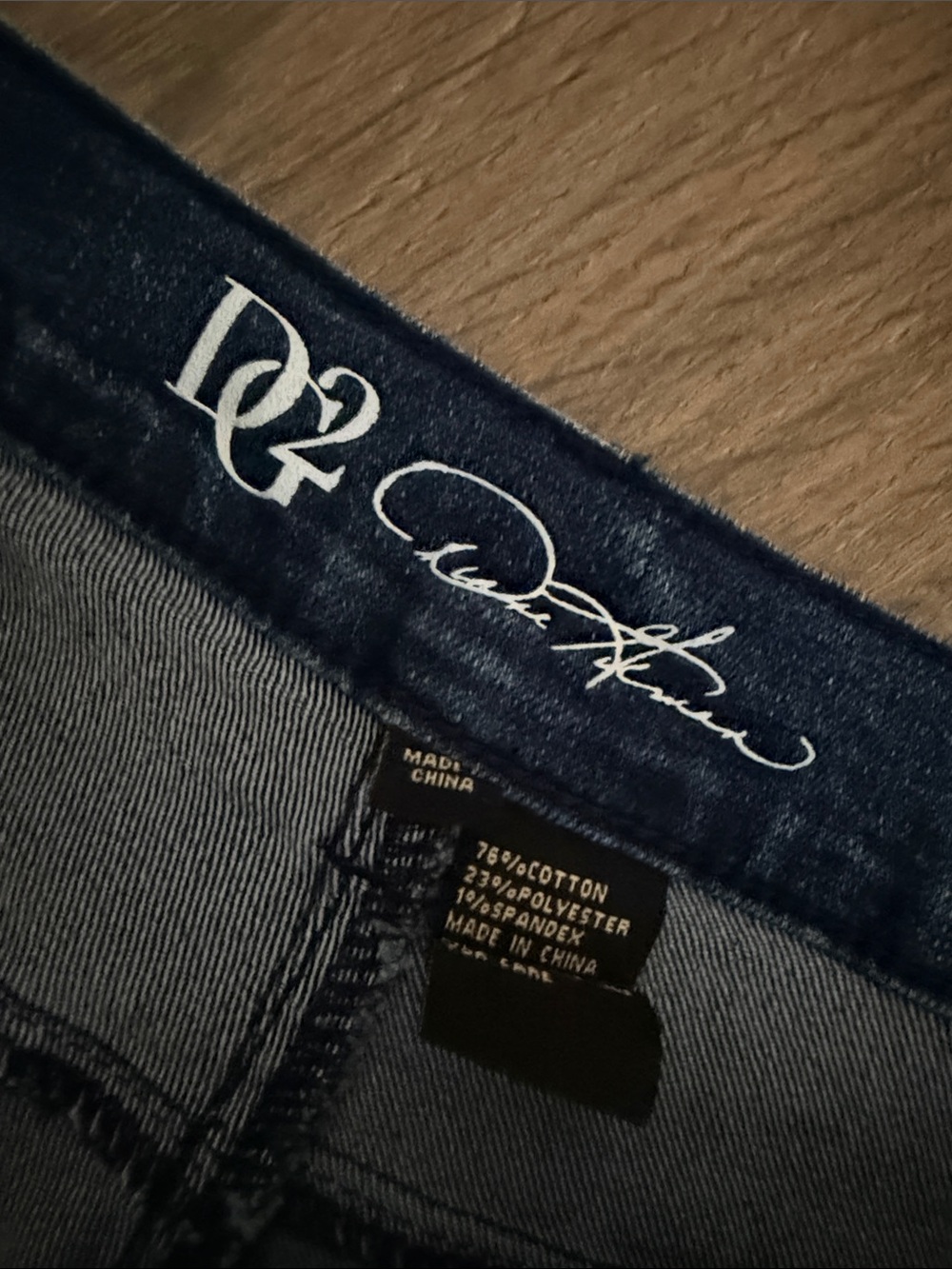 DG2 by Diane Gilman Floral Embroidered Stretch Skinny 5-pocket Jeans EUC - Picture 4 of 6